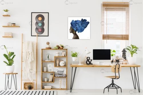 אישה אפריקאית בסגול – James Wiens | תמונה לקיר בסגנון מודרני