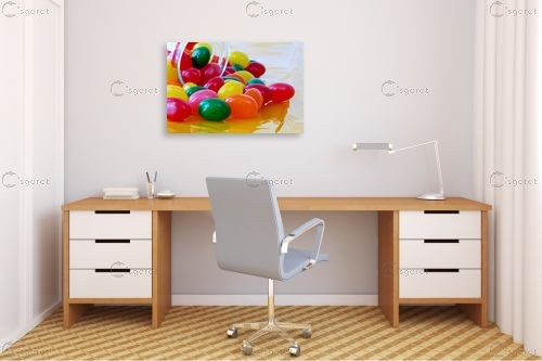 סוכריות צבעוניות 1 – אורלי גור | תמונה לקיר בסגנון מודרני