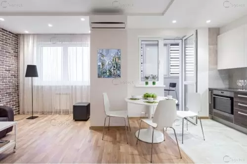 עיר מסתורית – בן רוטמן | תמונה לקיר בסגנון מודרני