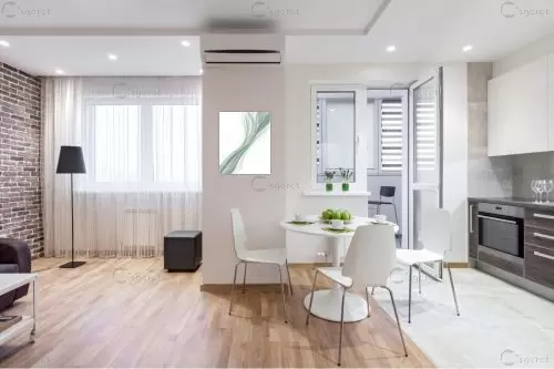 כחול הים העמוק – לינוי ניסימוב | תמונה לקיר בסגנון מודרני