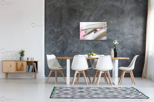 פרחים – ניקולאי טטרצ'וק | תמונה לקיר בסגנון מודרני