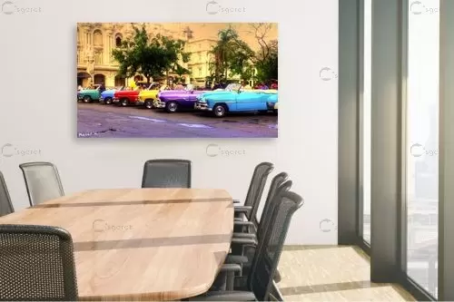 מכוניות קובניות – מתן הירש | תמונה לקיר בסגנון אורבני