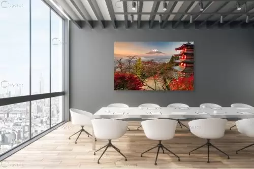 פגודה בשלכת – דורית ברקוביץ | תמונה לקיר בסגנון מודרני