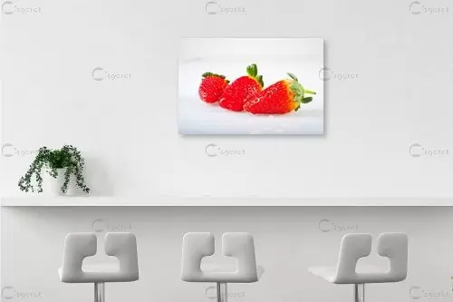 תותים - אילן עמיחי - תמונות למטבח מודרני תמונות סטודיו רקע לבן תמונות בחלקים  - מק''ט: 163875
