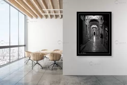מסדרון - ארי בלטינשטר - תמונות שחור לבן  - מק''ט: 127476