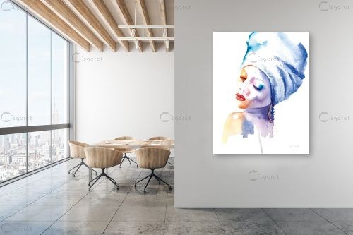 אשה בכחול – Aimee Del Valle | תמונה לקיר בסגנון מודרני