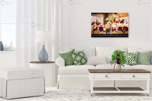 סלט פירות בכוס – ויויאן נתן | תמונה לקיר בסגנון מודרני