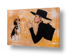 סגנונות טיפוגרפיה דקורטיבית | גיבורת על עם כובע וכלב