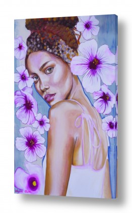 פרחים לפי צבעים פרחים ורודים | נערה עם פרחים לבנים