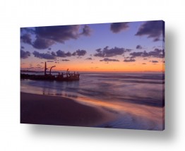 שמים עננים | סירה טרופה