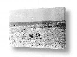 נוף חול | תל אביב 1939 חופרים בחול