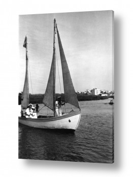 צילומים דוד לסלו סקלי | תל אביב 1939 סירה בירקון
