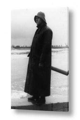 דוד לסלו סקלי הגלרייה שלי | תל אביב 1937 עובד נמל