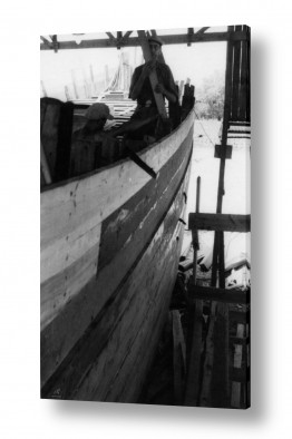 צילומים ארץ ישראל הישנה | תל אביב 1937 בונים סירה