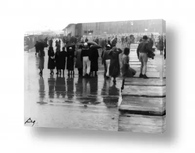בתי מלון בית מלון לופט אורבני | תל אביב 1937 הנמל בגשם