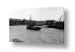 שילובים של צבע אפור אפור ולבן | תל אביב 1937 כניסה לנמל