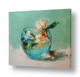 פרחים ורדים | פרח בכוס זכוכית