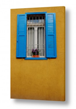 צילומים צילומים מבנים וביניינים | כחול וצהוב