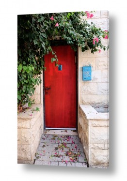 צילומים צילומים מבנים וביניינים | דלת אדומה בכרם התימנים
