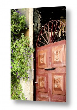 צילומי רחוב שערים, דלתות, מרפסות, סמטאות | שער חום בנחלאות