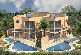 זוג וילות וחצריהם