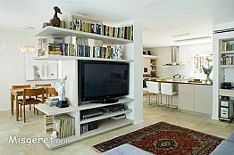 מבט אל המטבח ופינת עבו