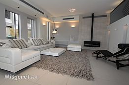 בית בהוד השרון, חלל סל