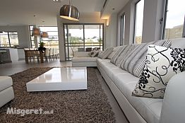 בית בהוד השרון, חלל סל