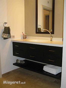 אמבטיה בעץ וונגה כהה