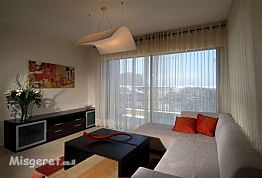 סלון בדירה לדוגמא במגד